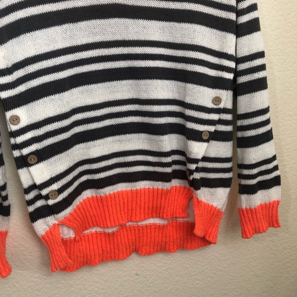 Miss Daisy Womens Medium V-Neck Sweater Elbow Patch Knit Striped NWT - Picture 5 of 14